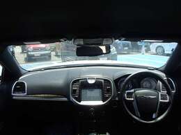 走行100キロ★正規ディーラー車★右ハンドル★純正ナビ★バックカメラ★ETC★アルパインサウンドシステム★スマートキー★プッシュスタート★HID★クルコン★パワーシート★クロームメッキグリル★フォグ