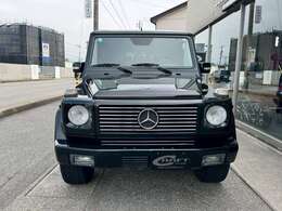 左ハンドル！正規ディーラー車！社外HDDナビ・バックカメラ！黒革シート！メモリー機能付パワーシート！サンルーフ！ETC！