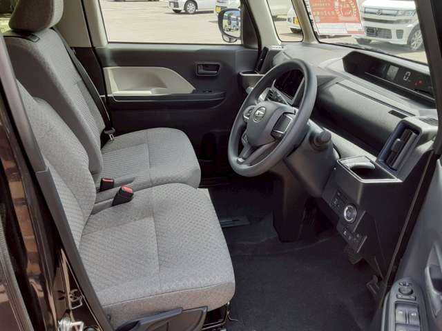 販売スタッフへお客様のご要望をお伝えください。ご要望に合った車を提案しご案内させて頂きます。