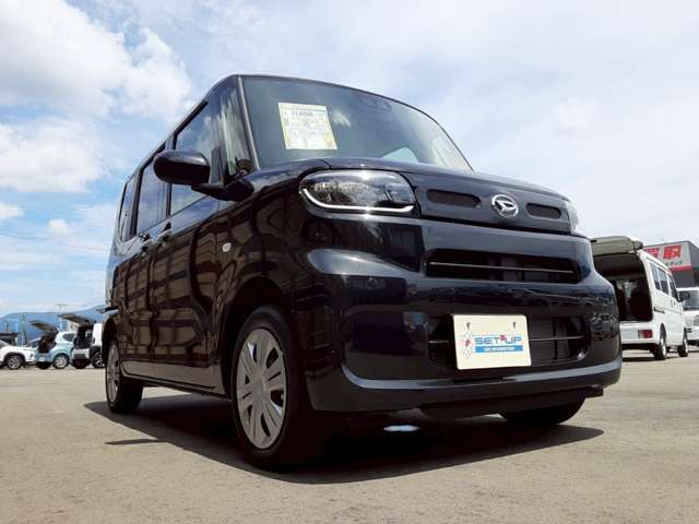 実際に運転席に座り、装備に触れたりエンジンをかけてみて頂くことも可能です！その際はスタッフまでお気軽にお声がけください♪