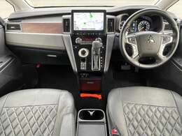 【インパネ全体】全方位で視界が広く、高い目線で運転もしやすいです！