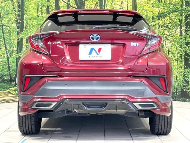 安心の最長10年・走行無制限保証（有償）をご用意。保証内容も充実はもちろん、無料点検＆オイル交換や、年中無休の全国・24時間ロードサービスも付帯されておりますのでご安心下さい。