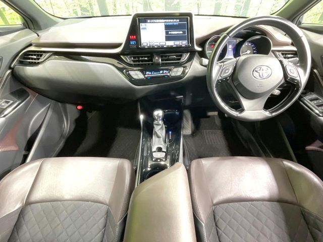 グループ総在庫数約30，000台！！全国の系列店からメーカー・車種問わずご紹介出来るので、あなたにピッタリのお車が見つかるはずです♪まずはお問い合わせ下さい☆