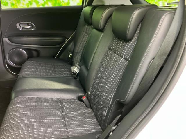 WECARSでは各商談席に大型モニターをご用意しております！見やすい大画面でゆったりと全国の在庫をご覧いただけます！是非ご来店お待ちしております！