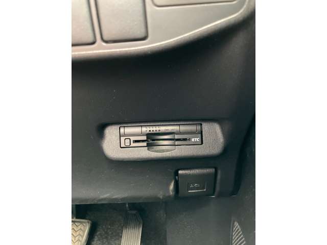 ご覧いただきましてありがとうございます。車両状態など、お気軽にお問い合わせください。フリーダイヤル　0120-852-167　《カーセブン高須店》までお電話を！