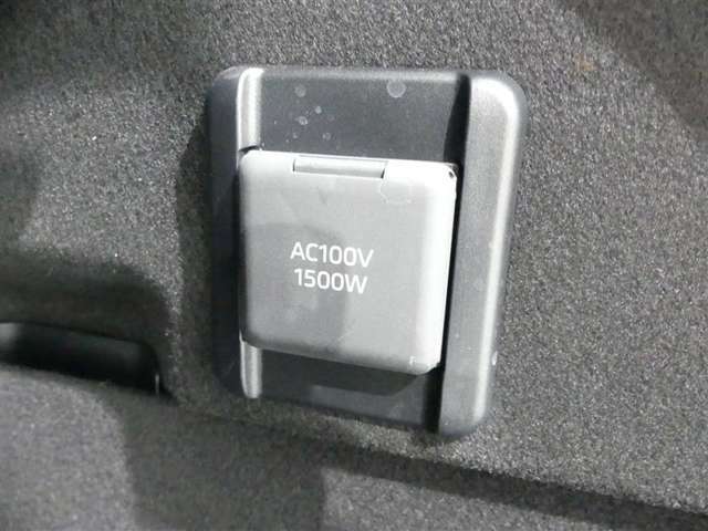 非常時やキャンプなどに役立つAC100V1500Wコンセント付きです。