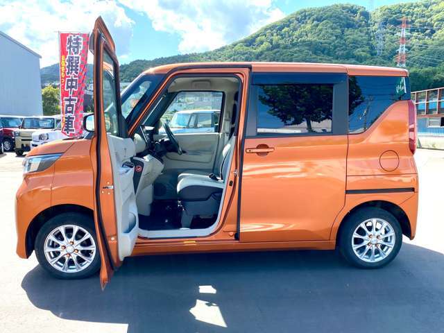 カーナビ・ETC・エンジンスターター・ドライブレコーダーなど、ご希望にお応えできるよう、オプション多数取り揃えております。おクルマのことなら何でもお任せください！