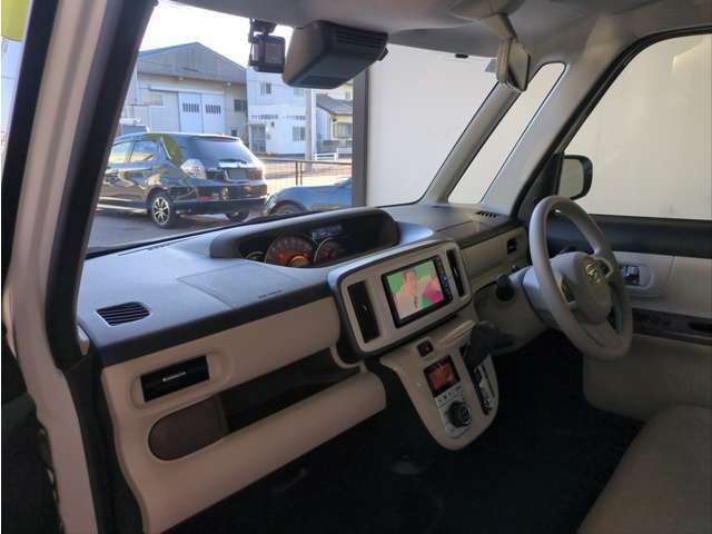 【全国販売＆輸送OKです！】モーターネットは国内であれば北は北海道から南は沖縄まで、さらに海外へも多数販売実績がございますので、遠隔地のお客様のご商談、ご契約からご納車までスムーズに進めさせて頂きます。