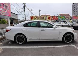 お車は見られなくても購入はできますが、現状でのお渡しをご理解できる方と致します。後付け部やパーツなど保証は一切ございません。気になる場合は動作確認してきますのでお電話でご質問下さい。動画も送れます。