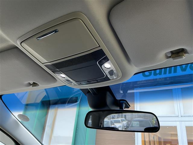 気になる車はすぐにお問い合わせください！画面右側の0066から始まる無料ダイヤルからお問い合わせ下さい！専門スタッフがお車のご質問にお答えいたします！