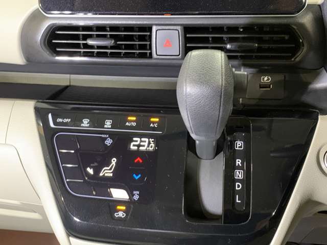 【総在庫500台】届出・登録済未使用車から中古車まで豊富なラインナップを展示中！たくさんの展示車を見て・触れて・試乗してお選び頂けます♪カーセンサー掲載車両以外にも展示しております。
