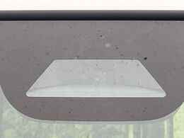 【ホンダセンシング】走行中に前方の車両等を認識し、衝突しそうな時は警報とブレーキで衝突回避と被害軽減をアシスト。より安全にドライブをお楽しみいただけます。