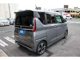 女性の方でも入りやすい店作りを目指しております。購入後も安心の保証プランあります。お気軽にご来店下さい♪