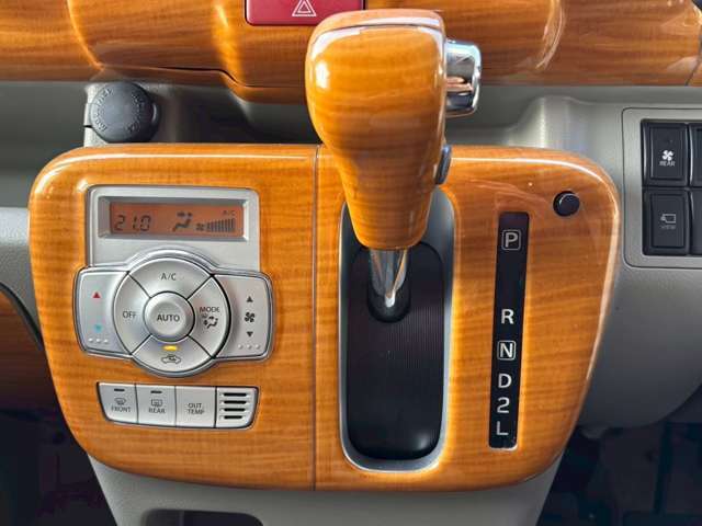 ☆当店は、全国からご希望やご予算にて車輛を探し、ご提案も行ってます。「〇〇のオプションが付いている車輛ありませんか？」「予算が〇〇円なんですが、他に在庫ありませんか？」など、お気軽にお問合せ下さい。