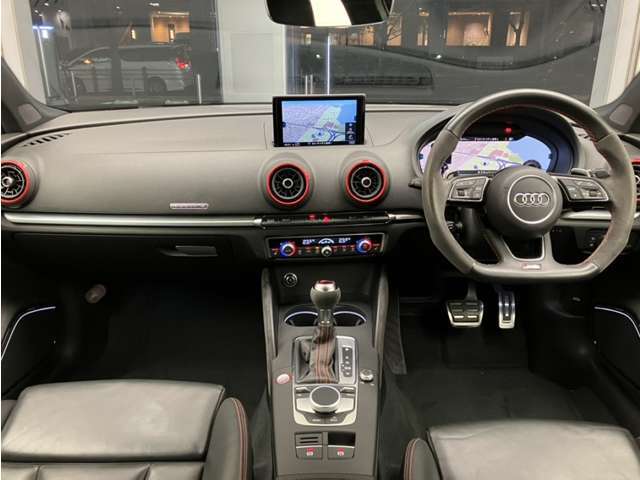 認定中古車低金利をご利用も可能となります、車種、年数、プランにて金利は変動致しますが、ローンシュミレーション作成も可能となりますので、お気軽にお申し付け下さいませ。※フリーダイヤル：0078-6002-980423