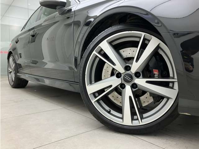 タバコ等、車内の匂いもお気軽にお問合せください。アフターメンテナンス　ご遠方のメンテナンスなんでもご相談ください。専門知識のあるスタッフが親身になってご対応いたします※フリーダイヤル：0078-6002-980423