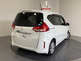 Honda認定中古車 U-Selectは3つの安心をお約束します。　1　Hondaのプロが整備した安心。 2　第三者機関がチェックした安心。　3　購入後もHondaが保証する安心。