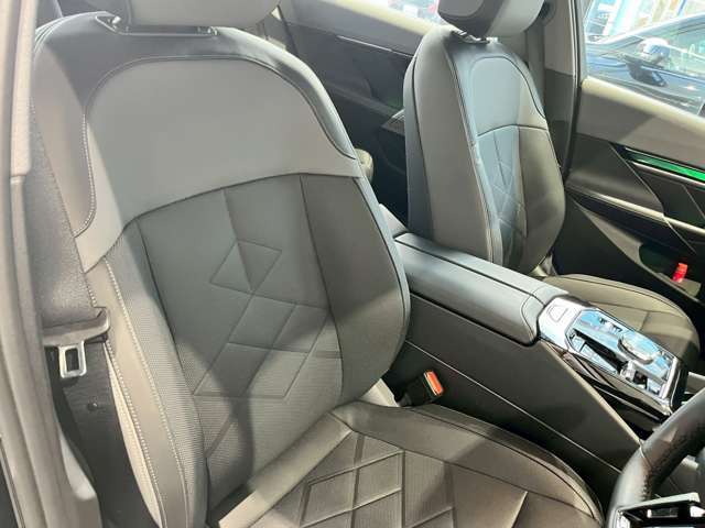 【お車の品質について】内外装の状態をより詳しくお伝えするため第三者機関《AIS》による公平かつ厳正な検査を実施いたします。お車の状態を数値化した車両評価証もご覧頂けます。※検査待ちの場合もございます。