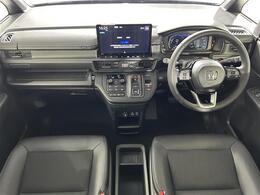 【インパネ全体】全方位で視界が広く、高い目線で運転もしやすいです！