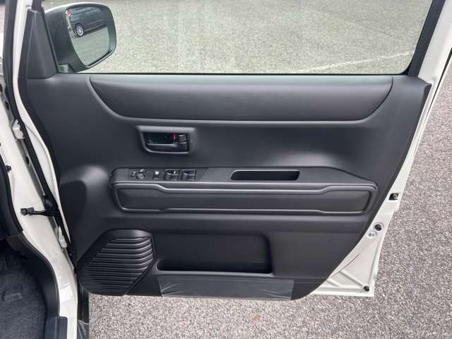 ◆車両販売◆カーポート佐々木グループで福山市と府中市で6店舗のお店で年間2000台以上のお車の販売をさせていただいております♪