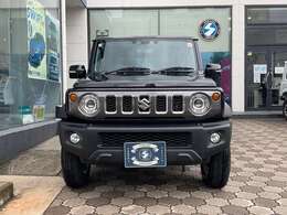 心を解き放ち、自由を楽しむ。フィールドを一切問わないその自由さこそがジムニーノマドの真髄。