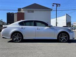 ガリバーの保証は、走行距離が無制限！電球や消耗品、ナビ等の社外品も保証対象。末永いカーライフに対応する充実した保証内容（保証期間によって保証内容は変わります。)