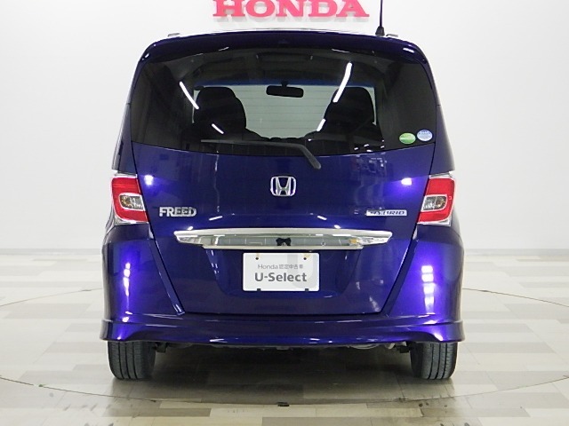 【ボディーコーティング】お任せ下さい！中古車専用ブライトパックはボディーコーティング＋ヘッドライトコーティング＋ホイールコーティングの特別3点セット☆スタンダードとスペシャルの2種類ご用意しております