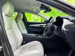 「この車の写真をもっと見たい」「状態が気になる」「この装備はついている？」どんな小さな疑問でもお気軽にお問い合わせください！