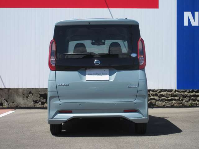 ワイド保証は全国の日産ディーラーで受けることができますので遠方からの購入も安心です。