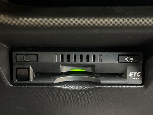 【ETC】高速道路の料金所をストレスなく通過！話題のスポットやサービスエリアに多い「スマートIC」利用時は必須のアイテムです。当店でセットアップを実施、ご納車当日からすぐにご利用いただけます！
