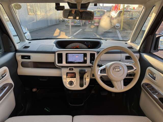 ハンドル回りは常に目に入る場所だからこそ、念入りにクリーニングしております！