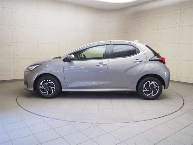 (*´▽｀*)今みているこの車両にボディーコーティングはいかがでしょう。納車後のお手入れ簡単水洗いです。