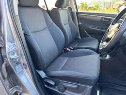 運転する際の心地よさは、シートが大部分を占めるかと思います。ぜひ一度実車をご確認下さい！