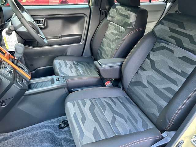 ☆車の査定士常駐☆世の中にはいろんな修復歴が有るんですよ。どーんと大修復歴車から、インナー先の小曲がりまで程度は様々。査定士が修復箇所を明確にお答えしますね。不安なお買い物はしちゃいけません。