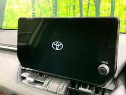 【10.5インチ　ディスプレイオーディオ】大画面のディスプレイはAppleCarPlayやAndroidAutoが利用可能。大きな画面でスマホナビアプリ等が利用いただけます♪