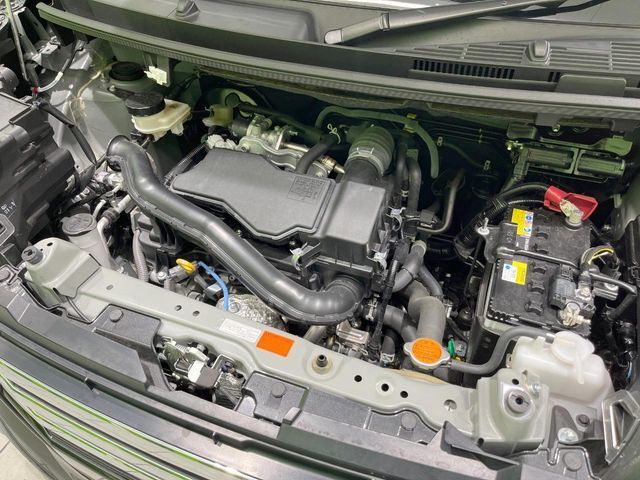 親切・丁寧な専門メカニックスタッフが応対！・車検・点検整備・事故等の修理などアフターサービスも安心。お車のカスタマイズもネクステージのサービススタッフまでご相談ください！