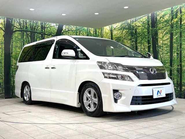 大好評のボディコーティング「弾スプラッシュコート」もご納車までに施工可能。通常のガラスコートと異なる、耐久年数6年の無機質ガラスコーティングが、ボディをキレイな状態に保ってくれます。