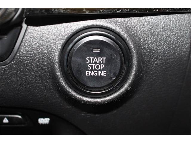 キーを携帯しているだけで、ドアロックの開閉並びにエンジンの始動が可能な装備です！プッシュスタートですのでエンジンの始動もボタンを押すだけです！