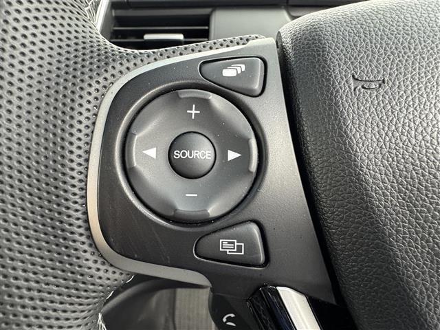 【運転席操作部】快適なドライブを楽しむための機能が装備されています！運転席から触れるので、使いやすいです！除菌プランいれていただくと、さらに清潔で安心していただけます！