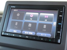 ナビゲーションはギャザズメモリーナビ（VXM-205Ci）を装着しております。AM、FM、CD、Bluetoothがご使用いただけます。初めて訪れた場所でも安心ですね！