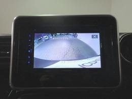 ◆三重県最大級の大型屋内中古車センター♪ヴァーサス鈴鹿店です♪オールジャンルの展示車が盛り沢山です♪在庫の無い車両のオーダーも受け付けます♪電話→059-384-5050までお問合せ下さい◆