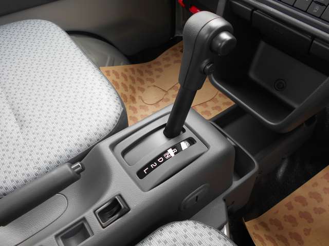 フロア4速AT車