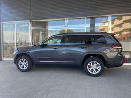 台形のホイールアーチはジープの伝統です。