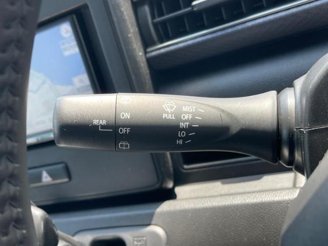 国産車から輸入車まで多様なお客様のニーズのお応えできるように、全国規模で豊富な在庫展開！車のことならWECARSへ！