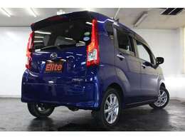 4WD　衝突軽減　社外ナビ　ワンセグTV　BT　ETC　LEDヘッドライト　純正アルミ　シートヒーター　スマートキー　オートライト　オートエアコン　プライバシーガラス　ドアバイザー