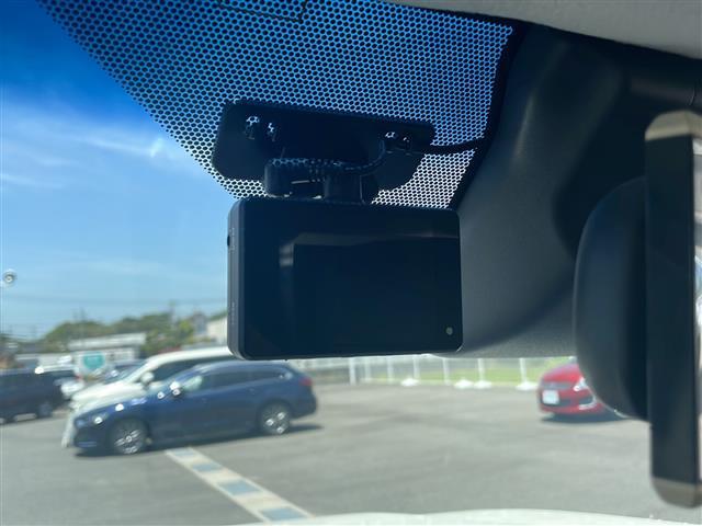【　ドライブレコーダー　】運転中の記録を残します。事故などを起こした起こされた時の証拠を残します。