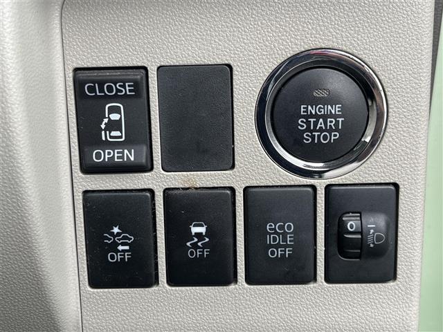 【運転席操作部】『運転席周辺の装備』の画像になります。快適なドライブを楽しむための機能が装備されています！運転席から触れるので使いやすいです！