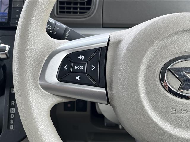 【運転席操作部】『運転席周辺の装備』の画像になります。快適なドライブを楽しむための機能が装備されています！運転席から触れるので使いやすいです！