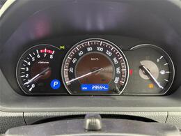 【スピードメーター】『スピードメーター』の画像になります。メーターがシンプルで見やすく運転しやすいですね！