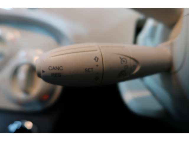 ●『クルーズコントロール機能（自動速度維持システム）』♪アクセルを踏み続けることなく、設定した速度を維持して走行！高速道路のドライブやロングドライブなどで、疲労の軽減に役立ちます！！